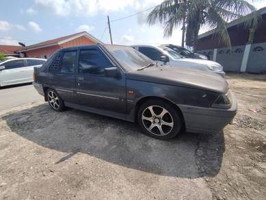 Proton Iswara S in Seri Manjong, PRK