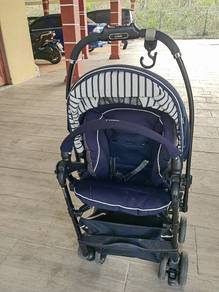 stroller 