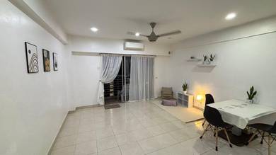 Condominium For Sale in Sea View Tower @ Harbour Place