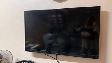 TV Philips lcd 46 inci untuk dijual
