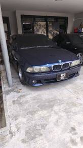 BMW 523i 23i M-SPORT (CBU) in Kajang, SGR