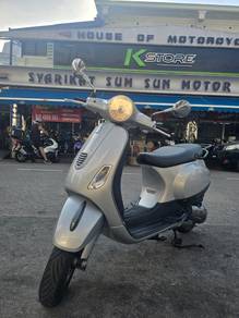 Vespa LT 150