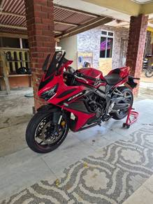 Honda CBR650R