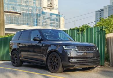 Land Rover Range Rover SDV8 in City Centre, KUL