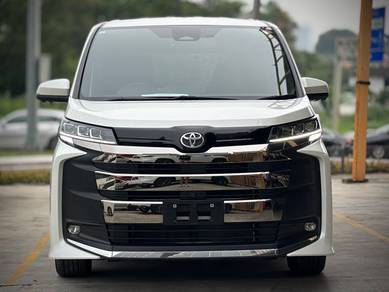 Toyota Noah SZ in Johor Bahru, JHR