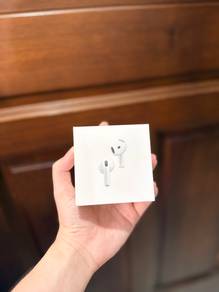 New Sealed Airpod 4 Active Noise Cancellation