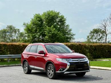 Mitsubishi Outlander 2.0 AWD in Johor Bahru, JHR