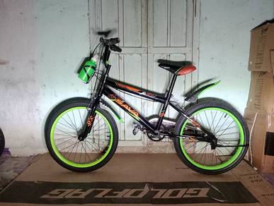 Basikal dari kilang 20 inci BMX 
