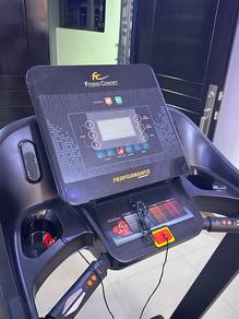 Performance Runner Treadmill - Fitness Concept