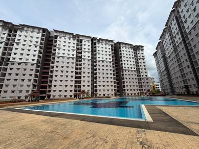 Apartment For Sale in Bayu Puteri Apartment
