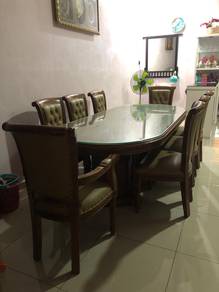 Meja Makan Jati