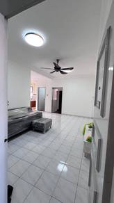 Apartment For Sale in Beverly Hills 1