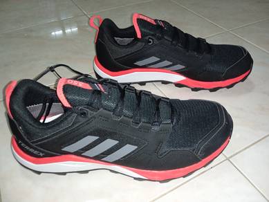 ITEM BARU_Kasut Sukan Outdoor size 10uk Black