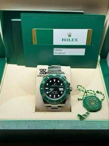 Rolex 116610LV Submariner Date Hulk