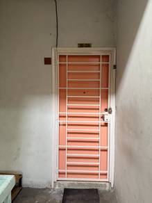 Room in Old Klang Road, KUL