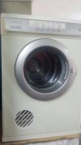 Dryer Kering Mesin Baju Drying Machine Electrolux