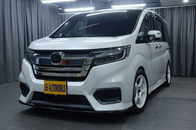 Honda Stepwagon SPADA (7 SEATER) in Kota Damansara, SGR