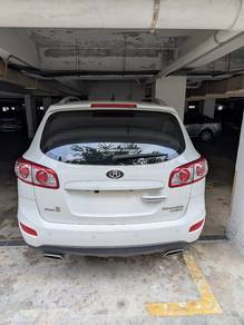 Hyundai Santa Fe THETA II PREMIUM SPEC in Ampang Hilir, KUL