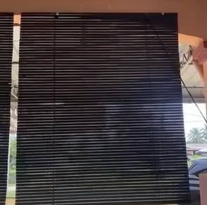 Bidai kayu kukuh tahan panas hujan