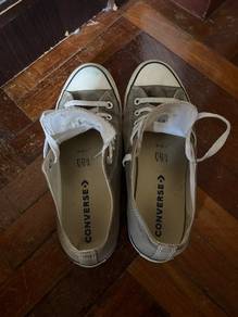 Converse Low Cut