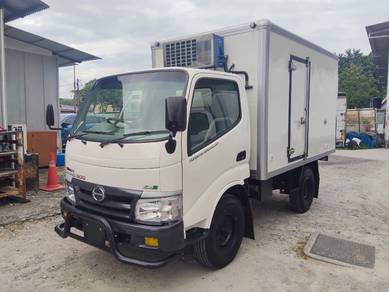 2014/15 Hino WU302R Chiller Box 10' (Temp -5C)