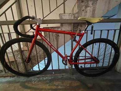 Basikal Fixie 700c OSCAR bicycle