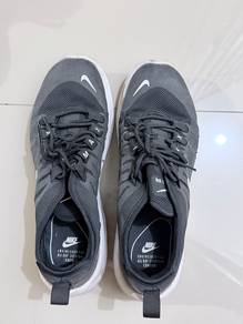 Nike airmax axis
