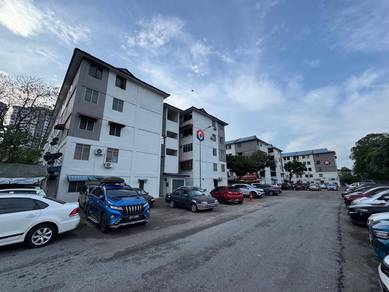 Flat For Sale in Larkin Perdana
