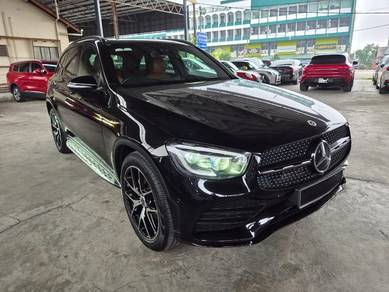 Mercedes Benz GLC300 300 4MATIC AMG LINE in Johor Bahru, JHR