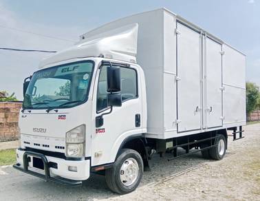 ISUZU NPR81 BOX 17FT 5000KG LORRY #5229BPF- kawan