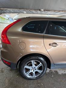 Volvo XC60 T5 in Ampang Hilir, KUL