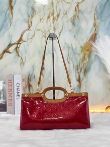 LOUIS VUITTON Roxbury Drive Handbag