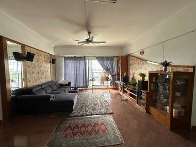 Apartment For Sale in Casa Venicia Apartment