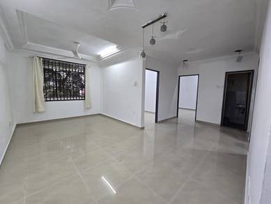 Flat For Sale in Taman Megah Ria