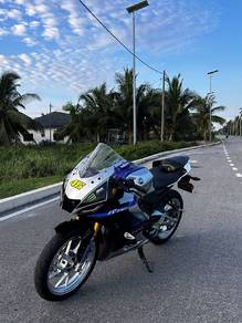 Yamaha R15