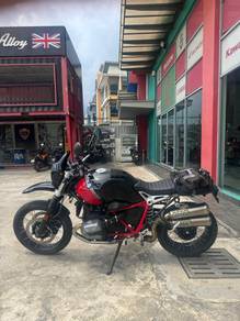 BMW R NINE T