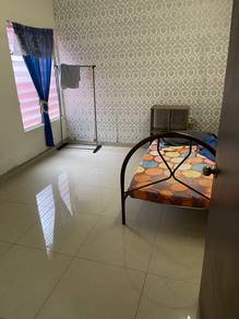 Room in Bandar Saujana Putra, SGR