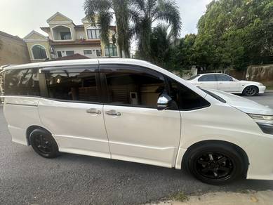 Toyota Voxy ZS KIRAMEKI II in Sepang, SGR