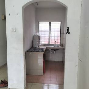 Apartment For Rent in Pangsapuri Seri Saujana (Saujana Putra)