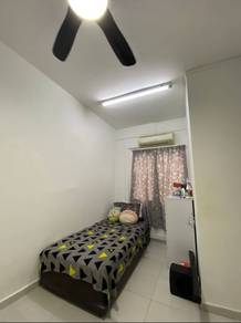 Room in Seri Kembangan, SGR