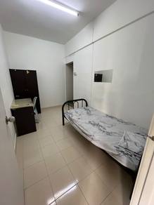 Condominium For Rent in Brunsfield Riverview