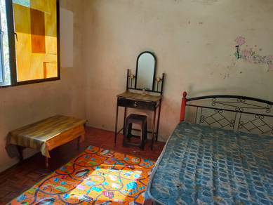 Room in Bayan Lepas, PNG