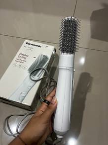 flexible hair stylist