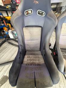 Bucket seat