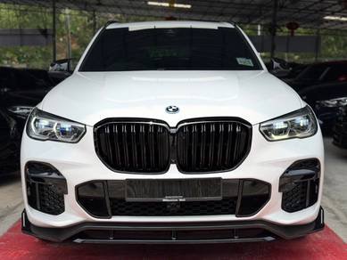 BMW X5 xDRIVE45e M SPORT in Desa Petaling, KUL