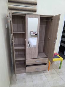 Macam Baru Closet baju