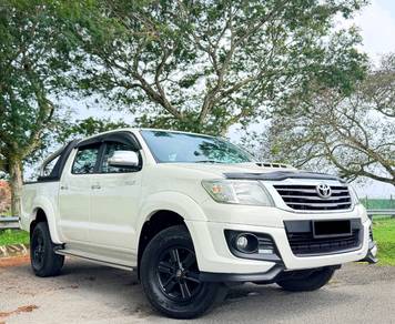 Toyota Hilux G TRD SPORTIVO in Sungai Besi, KUL
