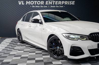 BMW 330i 30i M SPORT in Desa Petaling, KUL