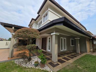 Semi-Detached House For Rent in Setia Alam,SGR