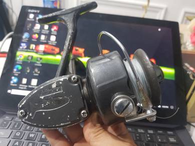 Old Metal Body Roddy Fishing Reel Unknown Model